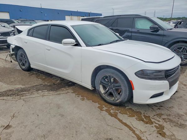 2015 DODGE CHARGER SE