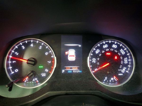 2020 TOYOTA RAV4 XLE