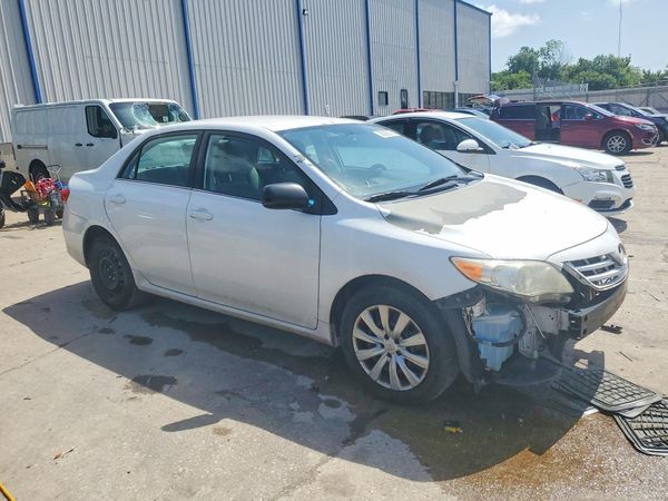 2013 TOYOTA COROLLA
