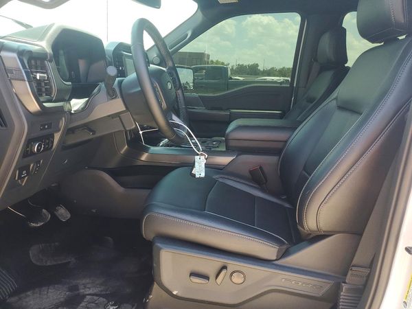 2025 FORD F150 Lariat