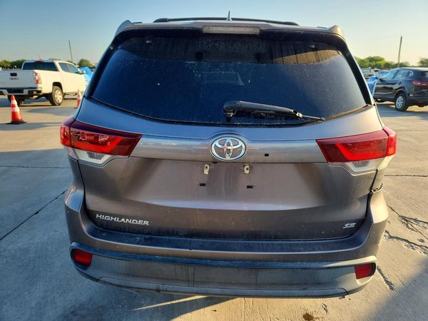 2019 TOYOTA HIGHLANDER SE/XLE