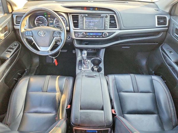 2019 TOYOTA HIGHLANDER SE/XLE