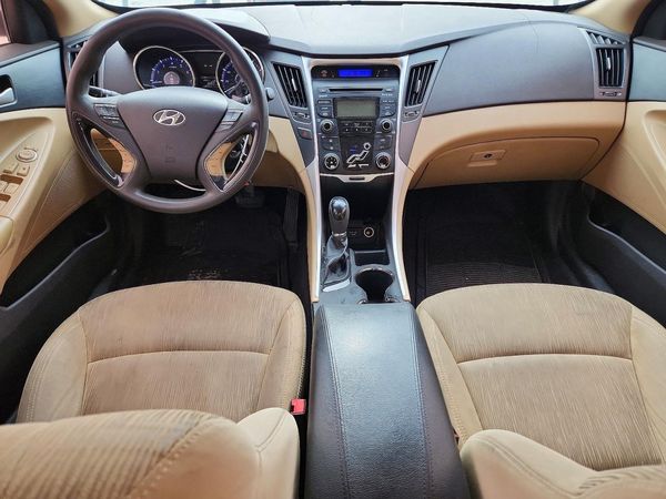 2012 HYUNDAI SONATA