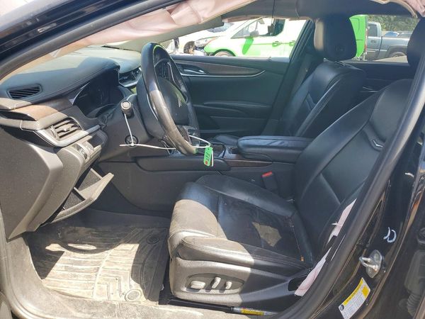 2018 CADILLAC XTS Luxury