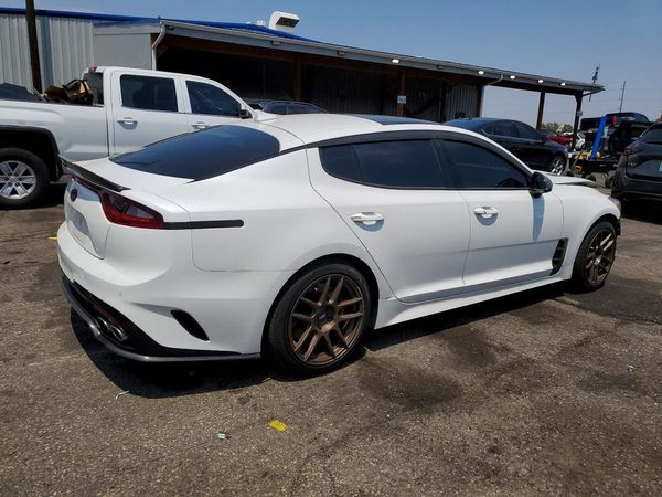 2019 KIA STINGER GT2