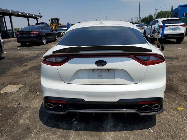 2019 KIA STINGER GT2
