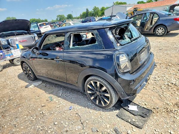 2019 MINI COOPER