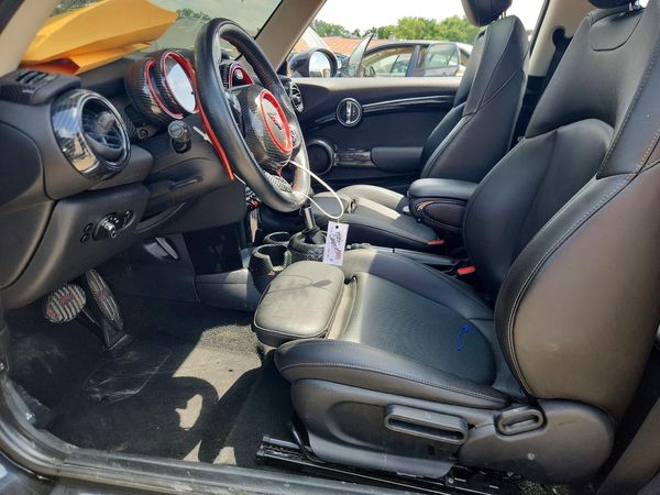 2019 MINI COOPER