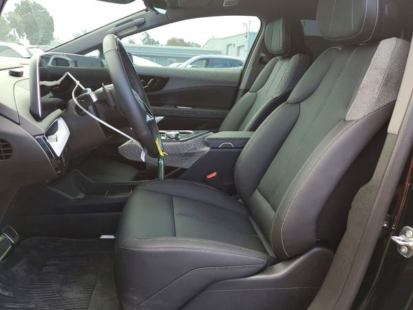 2025 CADILLAC OPTIQ Luxury 1