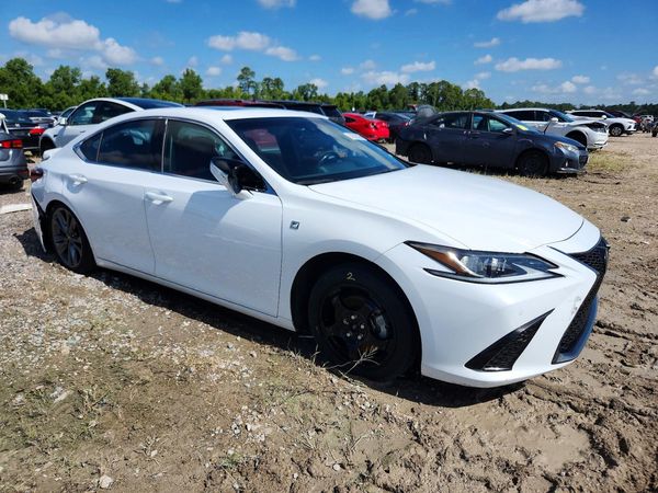 2019 LEXUS ES