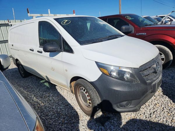 2019 MERCEDES-BENZ METRIS
