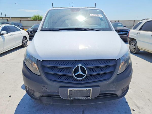 2019 MERCEDES-BENZ METRIS