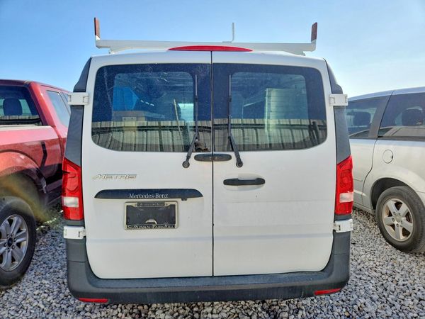 2019 MERCEDES-BENZ METRIS