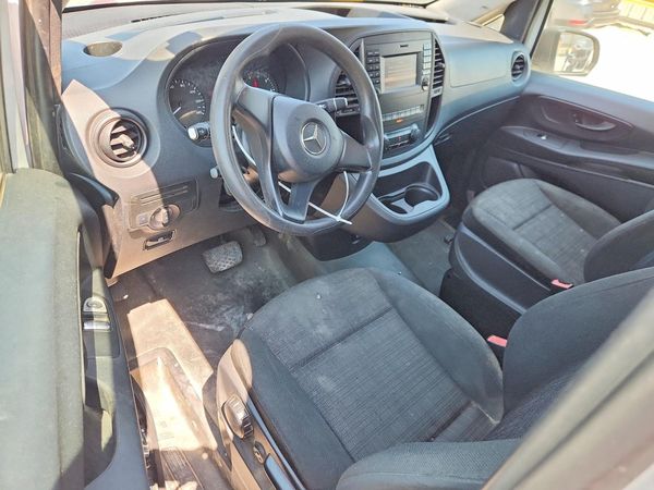 2019 MERCEDES-BENZ METRIS