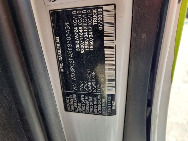 2019 MERCEDES-BENZ METRIS