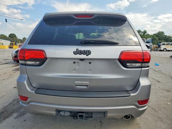 2019 JEEP GRAND CHEROKEE LAREDO 4X2