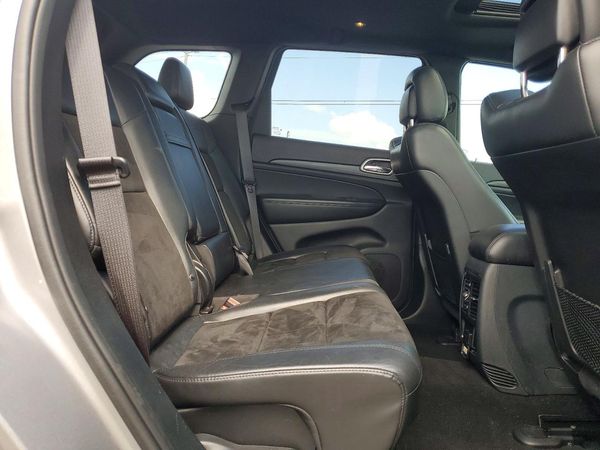 2019 JEEP GRAND CHEROKEE LAREDO 4X2