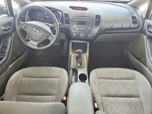 2016 KIA FORTE GL (Middle-Low Grade)