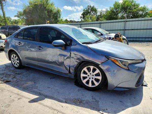 2024 TOYOTA COROLLA