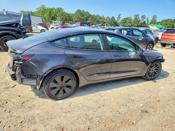 2026 TESLA MODEL 3