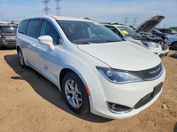 2019 CHRYSLER PACIFICA Touring Plus