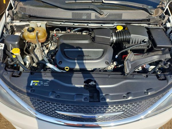 2019 CHRYSLER PACIFICA Touring Plus