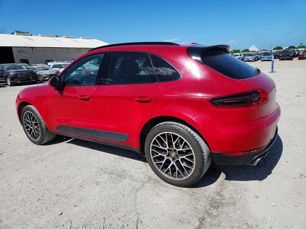 2018 PORSCHE MACAN