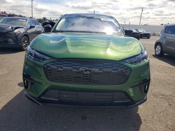 2026 FORD MUSTANG Premium