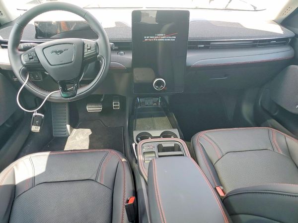 2026 FORD MUSTANG Premium