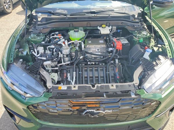 2026 FORD MUSTANG Premium