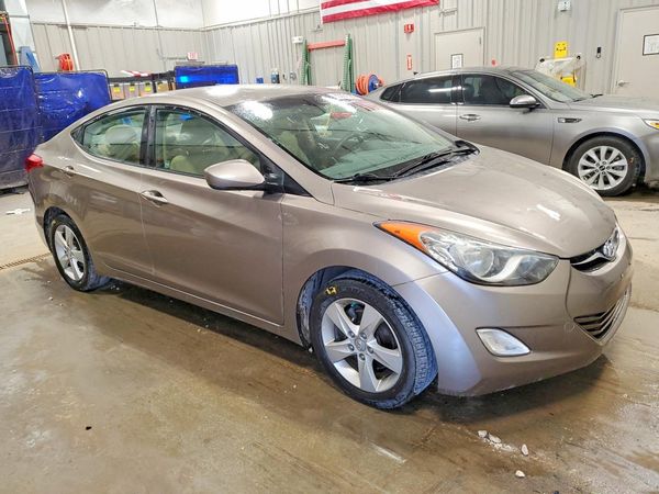 2012 HYUNDAI ELANTRA
