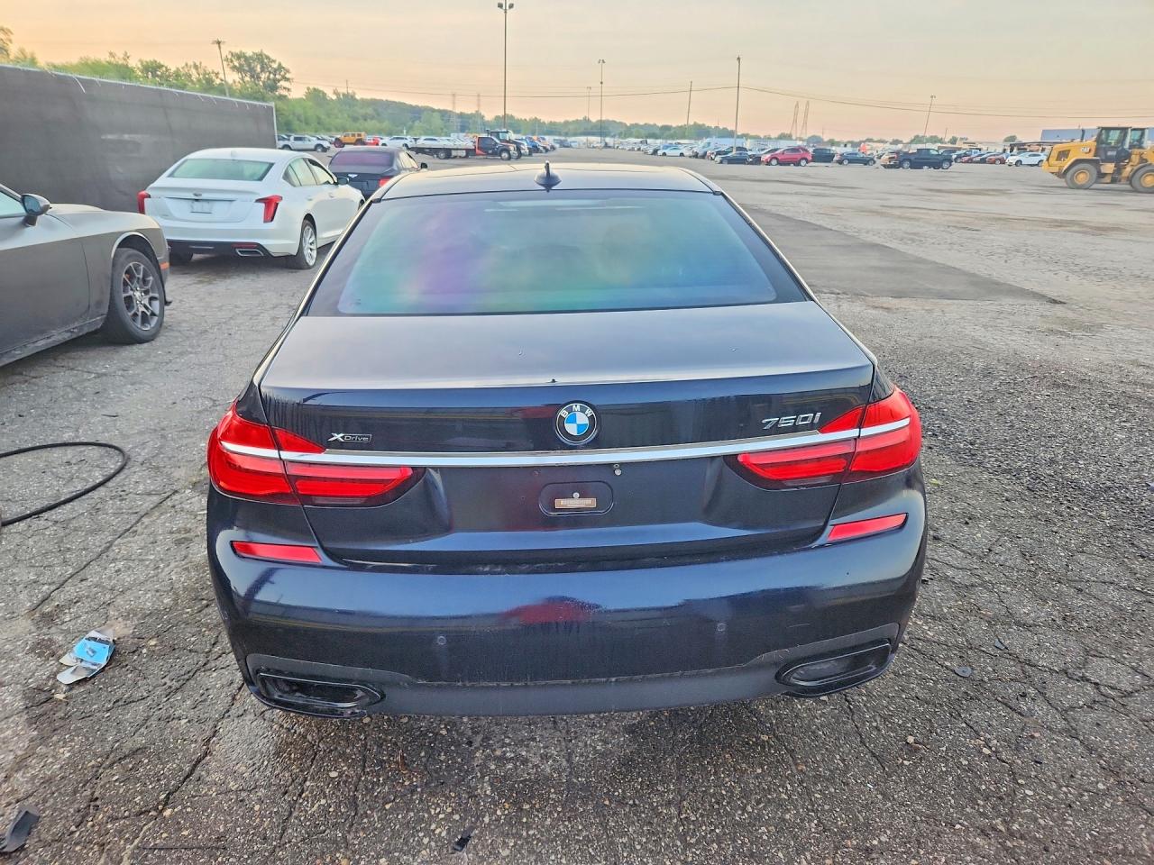 2016 BMW 750 xDrive