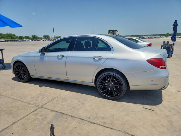 2017 MERCEDES-BENZ E E300-4M