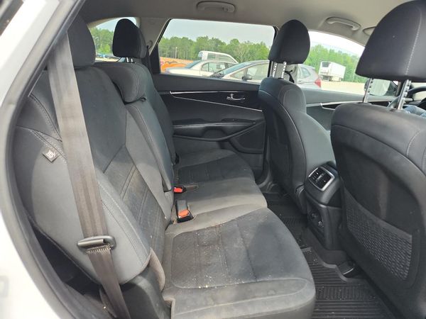 2019 KIA SORENTO L, LX, S