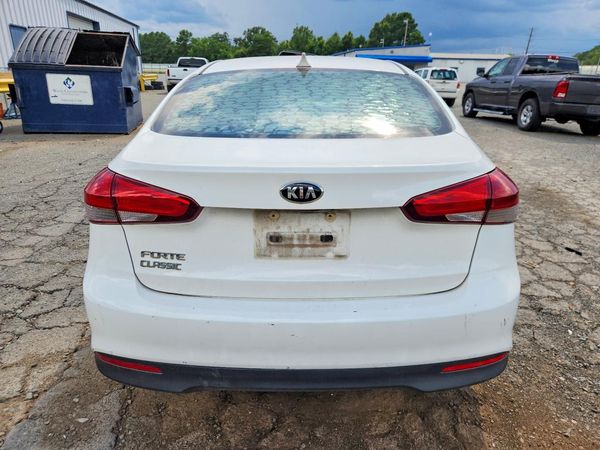 2018 KIA FORTE LX Base