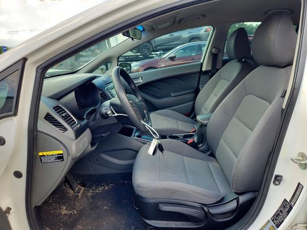 2018 KIA FORTE LX Base