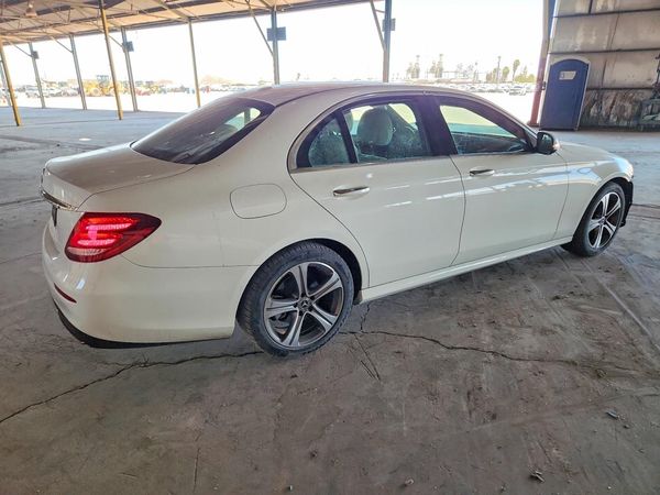 2019 MERCEDES-BENZ E E300