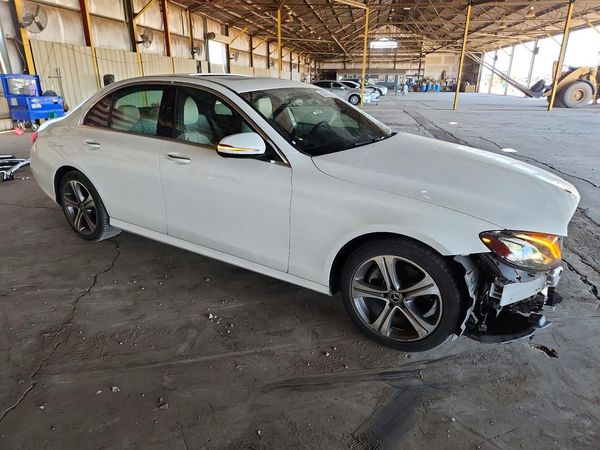 2019 MERCEDES-BENZ E E300
