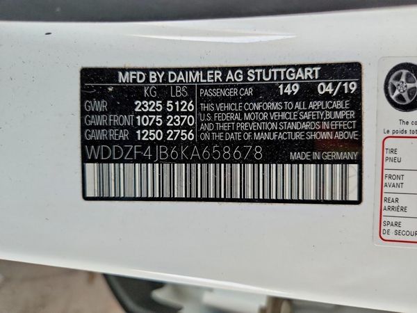 2019 MERCEDES-BENZ E E300