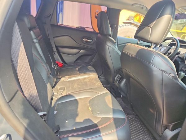 2016 JEEP CHEROKEE TRAILHAWK 4X4