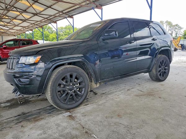 2017 JEEP GRAND CHEROKEE LAREDO 4X4