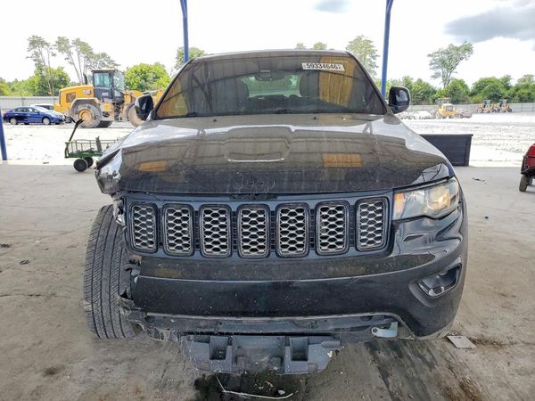 2017 JEEP GRAND CHEROKEE LAREDO 4X4