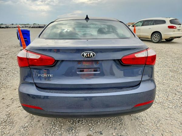 2016 KIA FORTE GL (Middle-Low Grade)