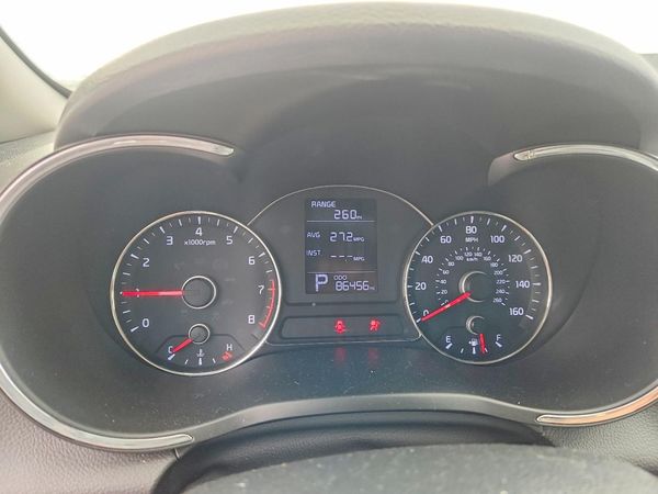 2016 KIA FORTE GL (Middle-Low Grade)