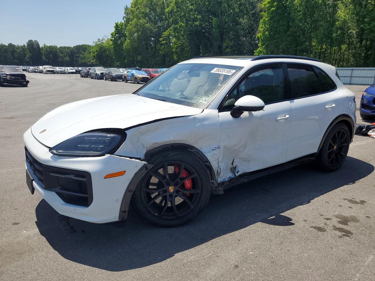 2025 PORSCHE CAYENNE