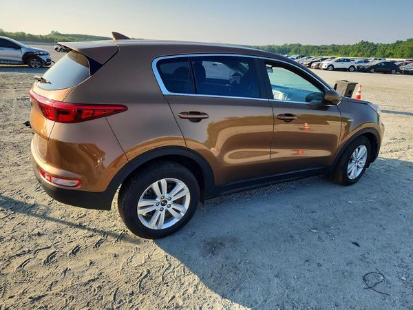 2017 KIA SPORTAGE LX