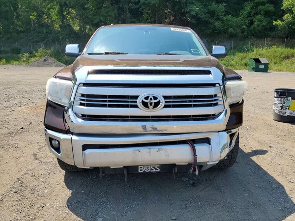 2015 TOYOTA TUNDRA