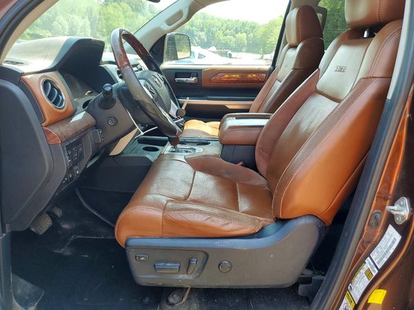 2015 TOYOTA TUNDRA