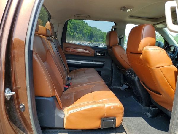 2015 TOYOTA TUNDRA