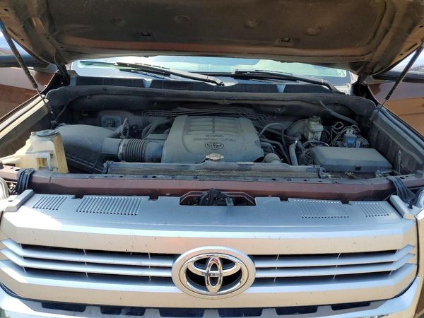 2015 TOYOTA TUNDRA